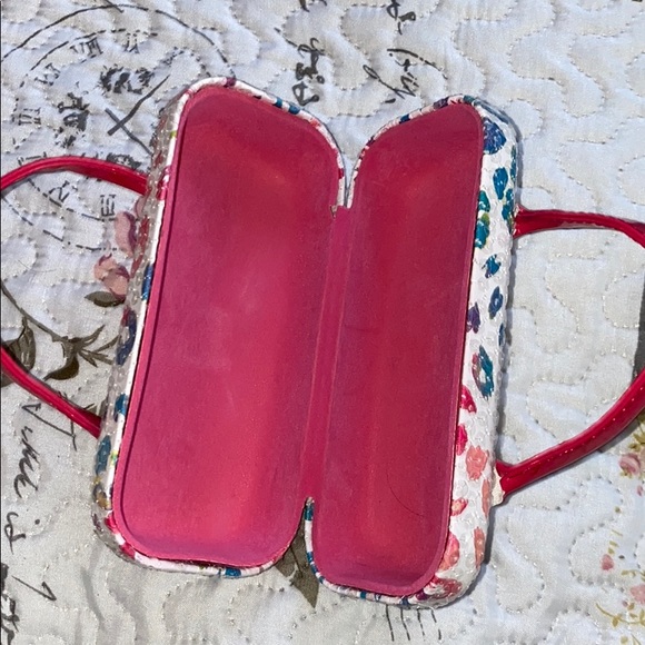 glasses case - Picture 2 of 2